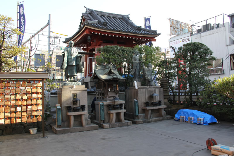 銅像