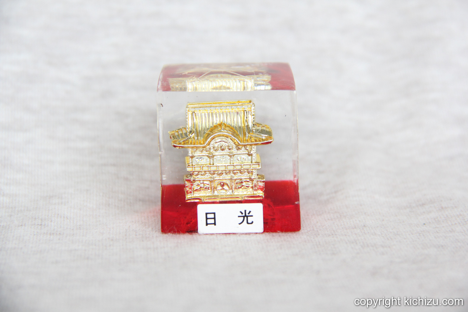 日光のお寺の置物